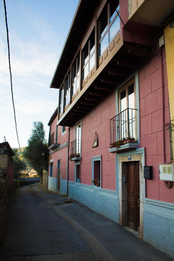 Casa Castane Guest House Puente de Domingo Florez Exterior photo